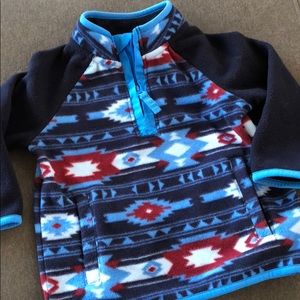 Adorable boys fleece pullover EUC